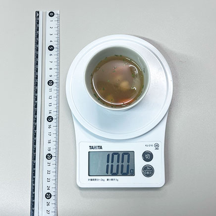 スープカップ(小)1杯分のひよこ豆のスープ