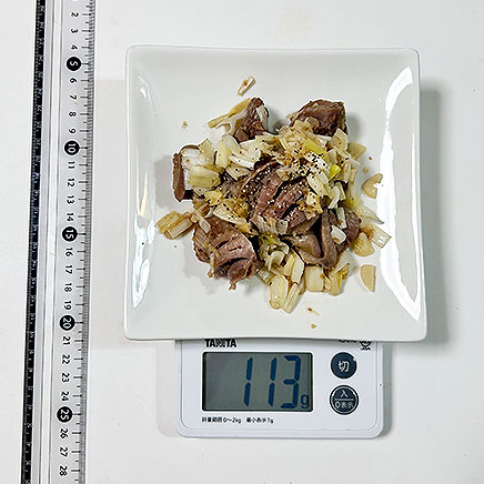 中皿1皿分の砂肝のネギ塩炒め