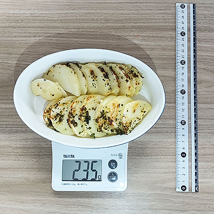 グラタン皿（中）1皿分のじゃがいものマヨネーズ焼き