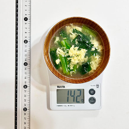 汁椀1杯分の小松菜の卵スープ