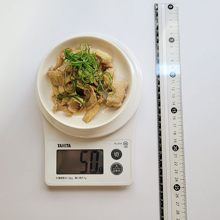 小皿1皿分のとり皮のねぎぽん酢