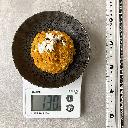 中皿1皿分のかぼちゃとカッテージチーズのサラダ