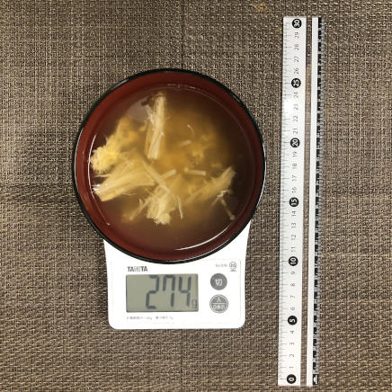 お椀1杯・1人前のえのきと卵のすまし汁