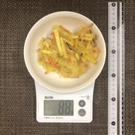 1枚分のさつまいものかき揚げ