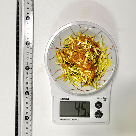 小皿1皿分のキャベツのごまドレッシングサラダ