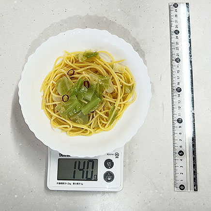 中皿1皿分のキャベツのペペロンチーノ