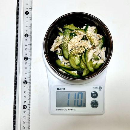 中皿1皿分のきゅうりとささみの和え物