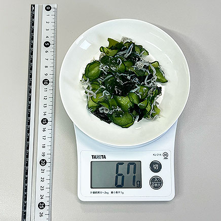 中皿1皿分のきゅうりとしらすの酢の物