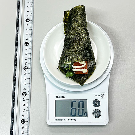 1本分のサーモンマヨ手巻き寿司