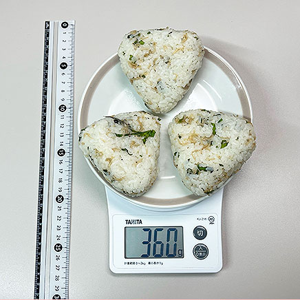 3個分のちりめん山椒おにぎり