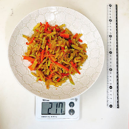 大皿1皿分のはやとうりのきんぴら