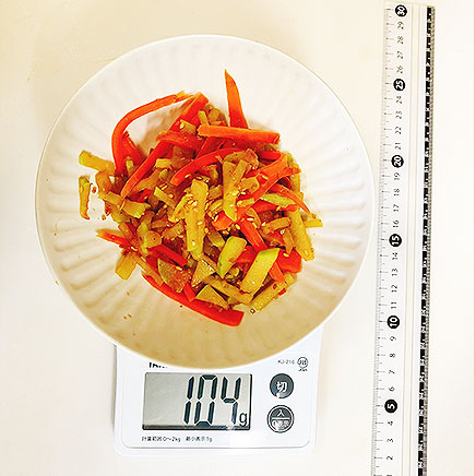 中皿1皿分のはやとうりのきんぴら