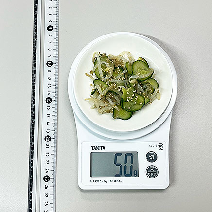 小皿1皿分のもやしときゅうりの酢の物