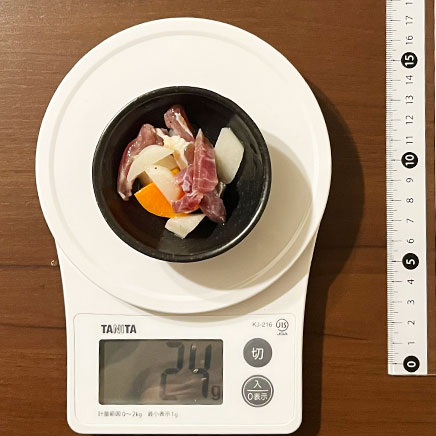 豆皿1皿分のコールラビと生ハムのサラダ