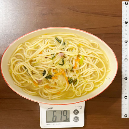 深皿（大）1皿分の野菜のコンソメスープパスタ