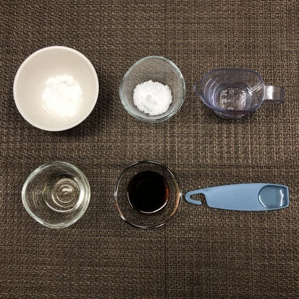 中鉢1杯分・1人前のミートボールの黒酢あんに使った調味料(醤油・水・砂糖・酢・みりん・片栗粉)