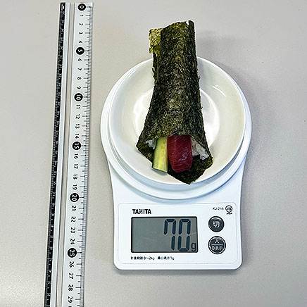 1本分のマグロの手巻寿司