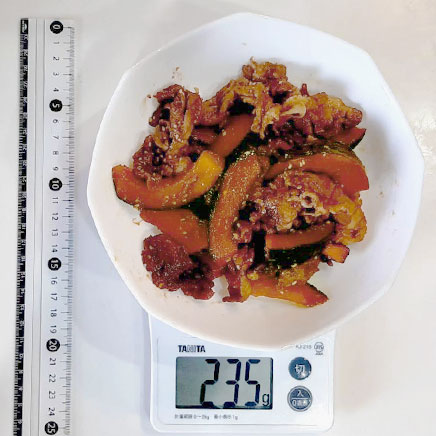 深皿(中)1皿分のかぼちゃと豚肉の炒め物