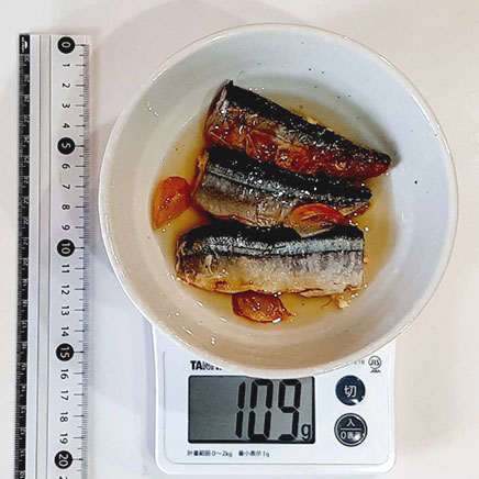 1尾と1/2切れ分のさんまのコンフィ