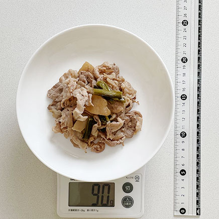 中皿1皿分のすぐきの豚肉炒め