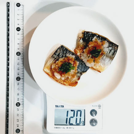 2切れ分の焼きサバのおろしポン酢