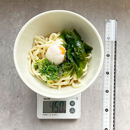 丼1杯分の温玉ぶっかけうどん