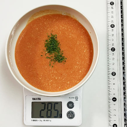 スープボウル（中）1杯分の豆乳トマトスープ
