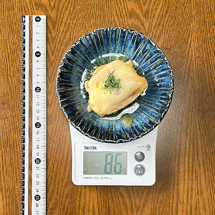 小皿1皿分の鶏のチーズ焼き