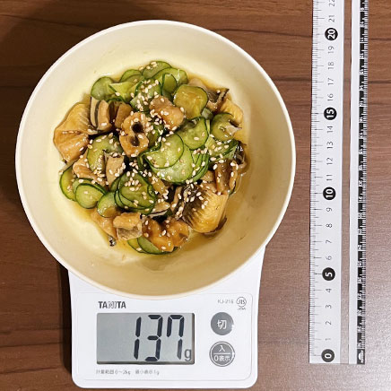 中鉢1杯分の穴子ときゅうりの酢の物