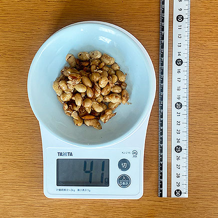 中皿1皿分の大豆の炒め物