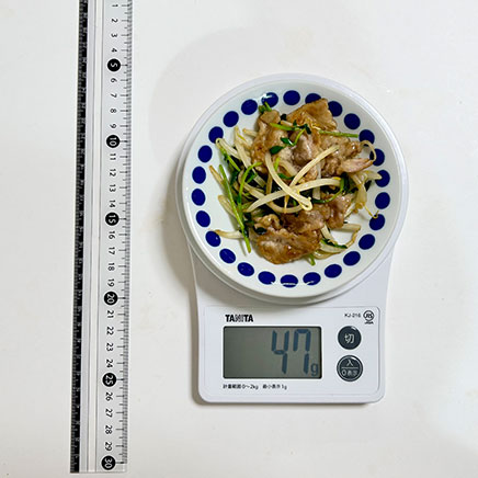 小皿1皿分の豚肉ともやしのポン酢炒め