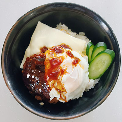 チーズロコモコ丼
