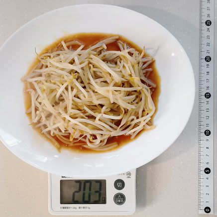 大皿1皿分のもやしの焼肉のたれ炒め