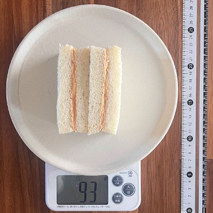 食パン2枚分のピーナッツバターサンドイッチ