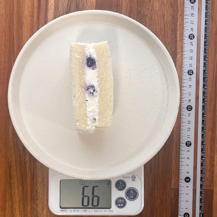 食パン1枚分のブルーベリーサンドイッチ