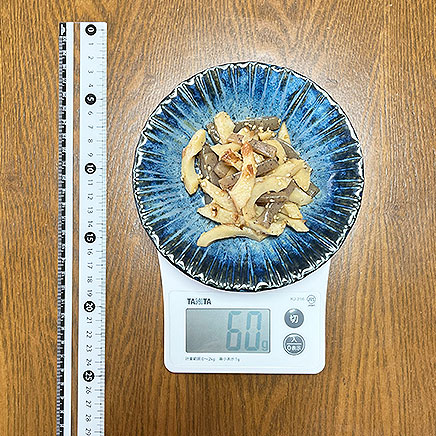 小皿1皿分のこんにゃくとちくわのきんぴら