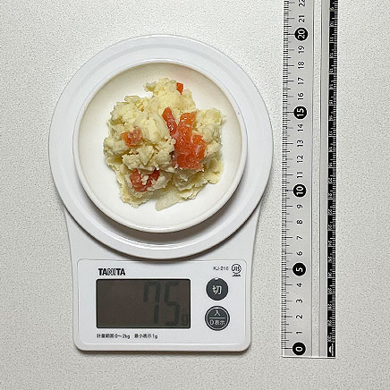 小皿1皿分のサーモンのポテトサラダ