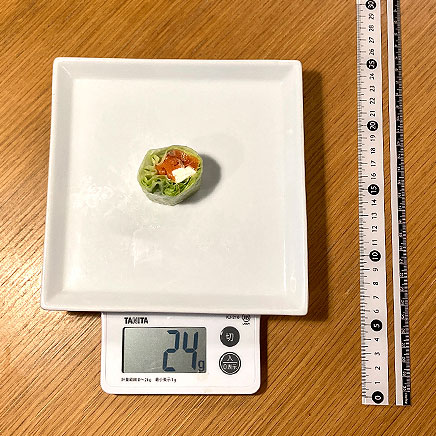 1/4本分のサーモンの生春巻き