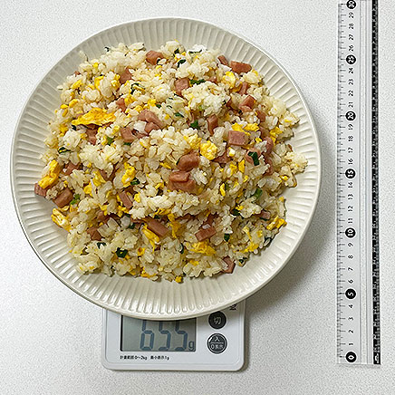 大皿1皿分のスパムチャーハン
