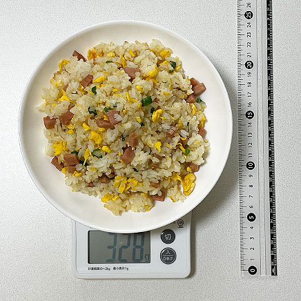 中皿1皿分のスパムチャーハン