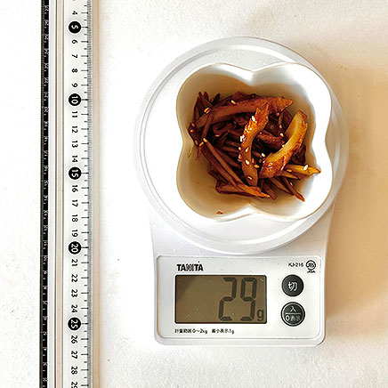 小鉢1杯分のちくわとごぼうのきんぴら