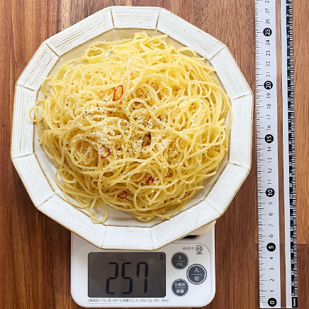 中皿1皿分のチーズペペロンチーノ