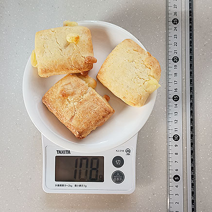 3個分のチーズスコーン