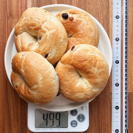 4個分のレーズンベーグル