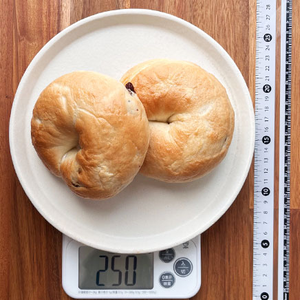 2個分のレーズンベーグル