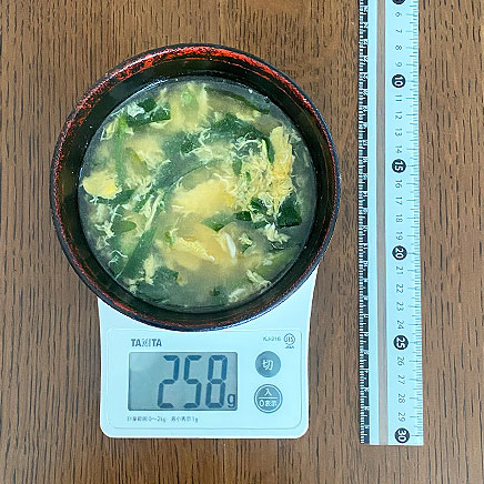 大椀1杯分のニラ玉スープ