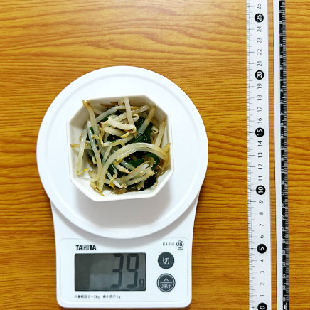 小鉢1杯分のもやしとニラのナムル