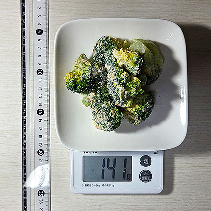 中皿1皿分のブロッコリーのごまマヨネーズ和え