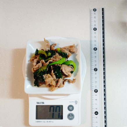 小皿1皿分のターサイと豚肉の炒め物