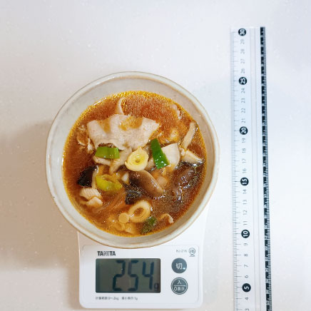 汁椀(中)1杯分のマーラータンスープ